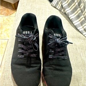 Nobull Trainer (ALL YOU NEED IS LOVE)